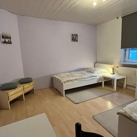 Monteure, Ganzes Haus, Schwarzheide, Haus 1 Lägenhet Exteriör bild