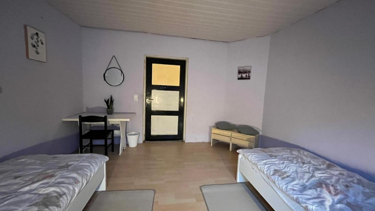 Monteure, Ganzes Haus, Schwarzheide, Haus 1 Lägenhet Exteriör bild