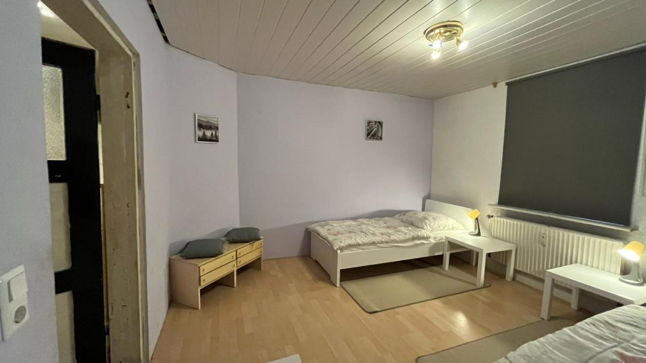Monteure, Ganzes Haus, Schwarzheide, Haus 1 Lägenhet Exteriör bild