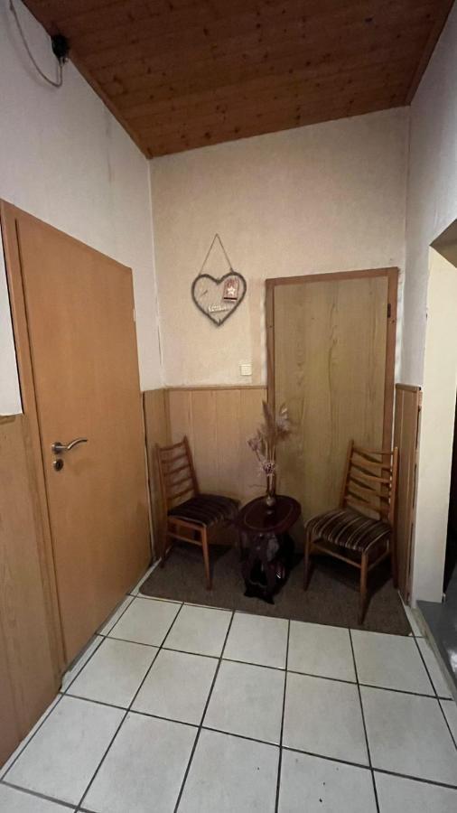 Monteure, Ganzes Haus, Schwarzheide, Haus 1 Lägenhet Exteriör bild