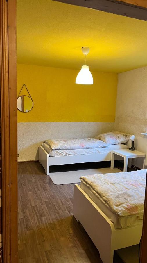 Monteure, Ganzes Haus, Schwarzheide, Haus 1 Lägenhet Exteriör bild