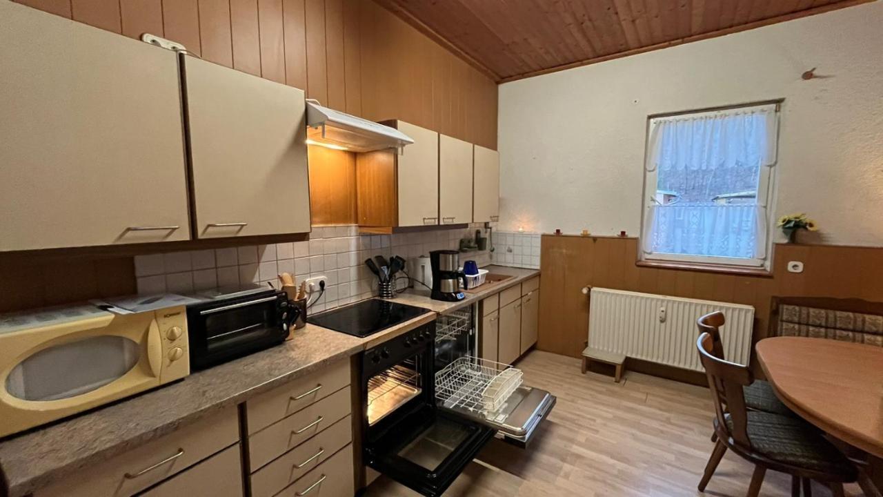 Monteure, Ganzes Haus, Schwarzheide, Haus 1 Lägenhet Exteriör bild