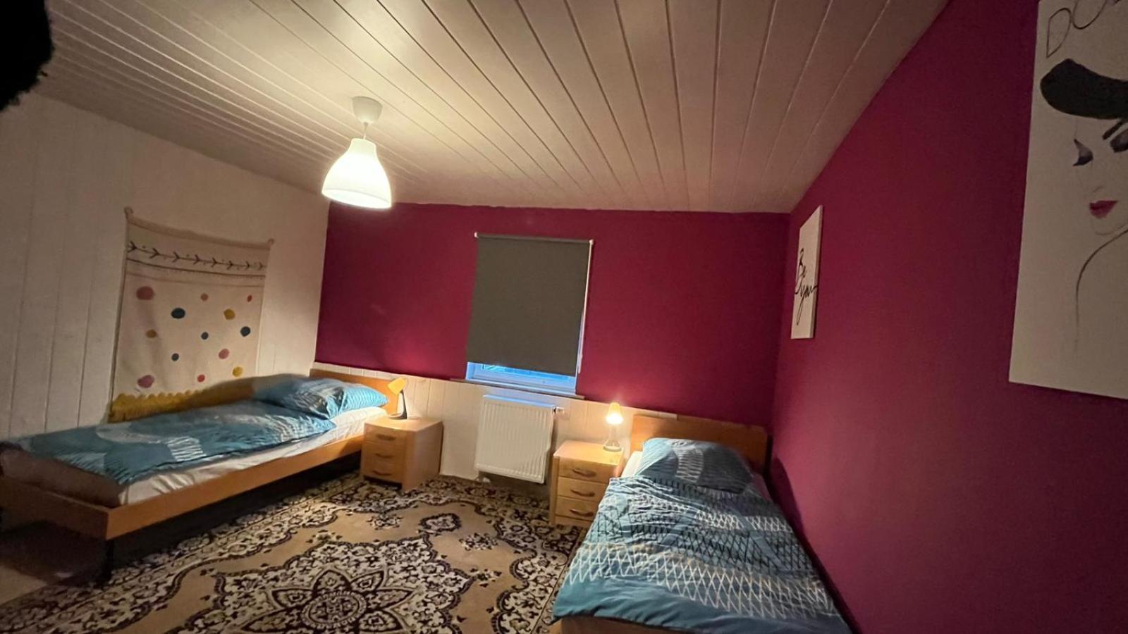 Monteure, Ganzes Haus, Schwarzheide, Haus 1 Lägenhet Exteriör bild